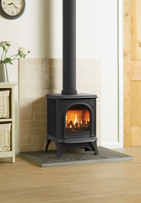 Gas-Huntingdon-20-with-clear-door-in-matt-black-lb