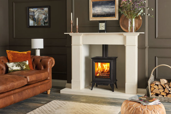 Sheraton-5-woodburner-in-Victorian-Corbel-Limestone-Mantel-lb