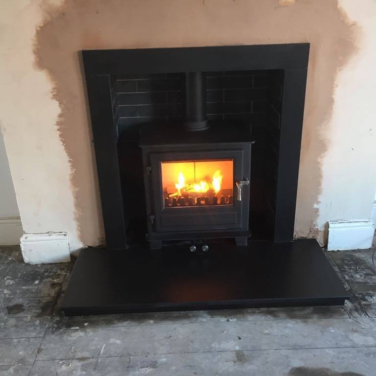 Clock Woodburners The Blithfield 5kw Quality Fireplaces